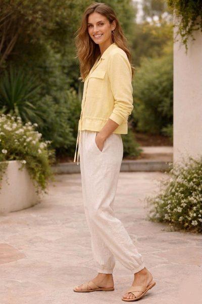 Alternative view of CB1044554700