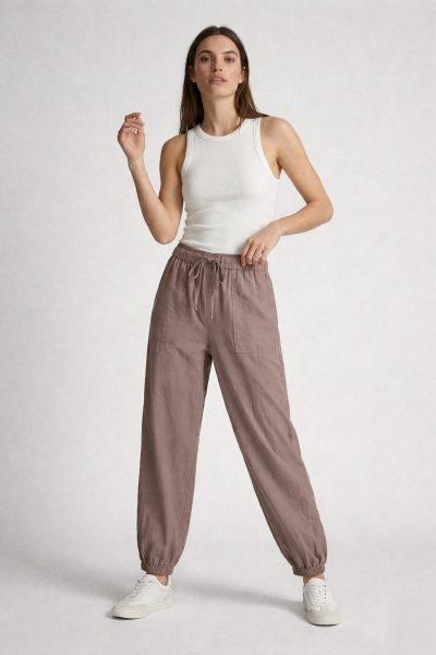 Alternative view of M02200112100